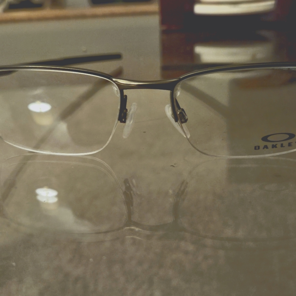 New Oakley Barrelhouse 0.5
